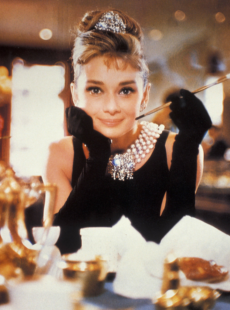audrey-2152-3248-wallpaper
